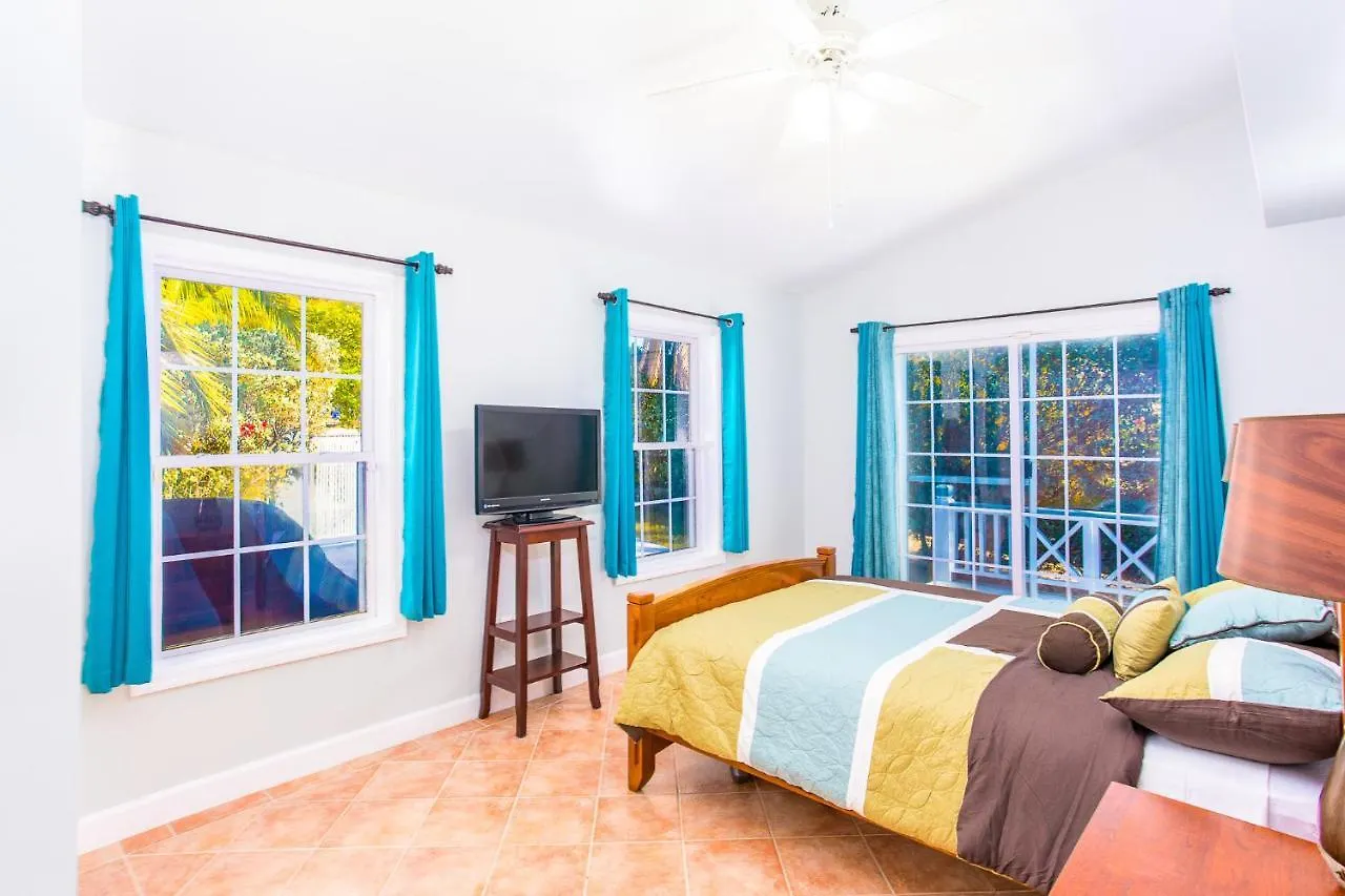 Villa Lazy Daze Jolly Harbour