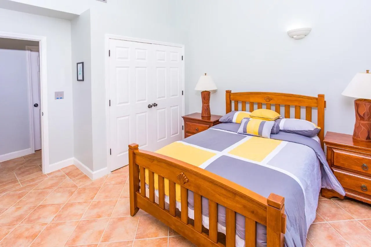 Villa Lazy Daze Jolly Harbour
